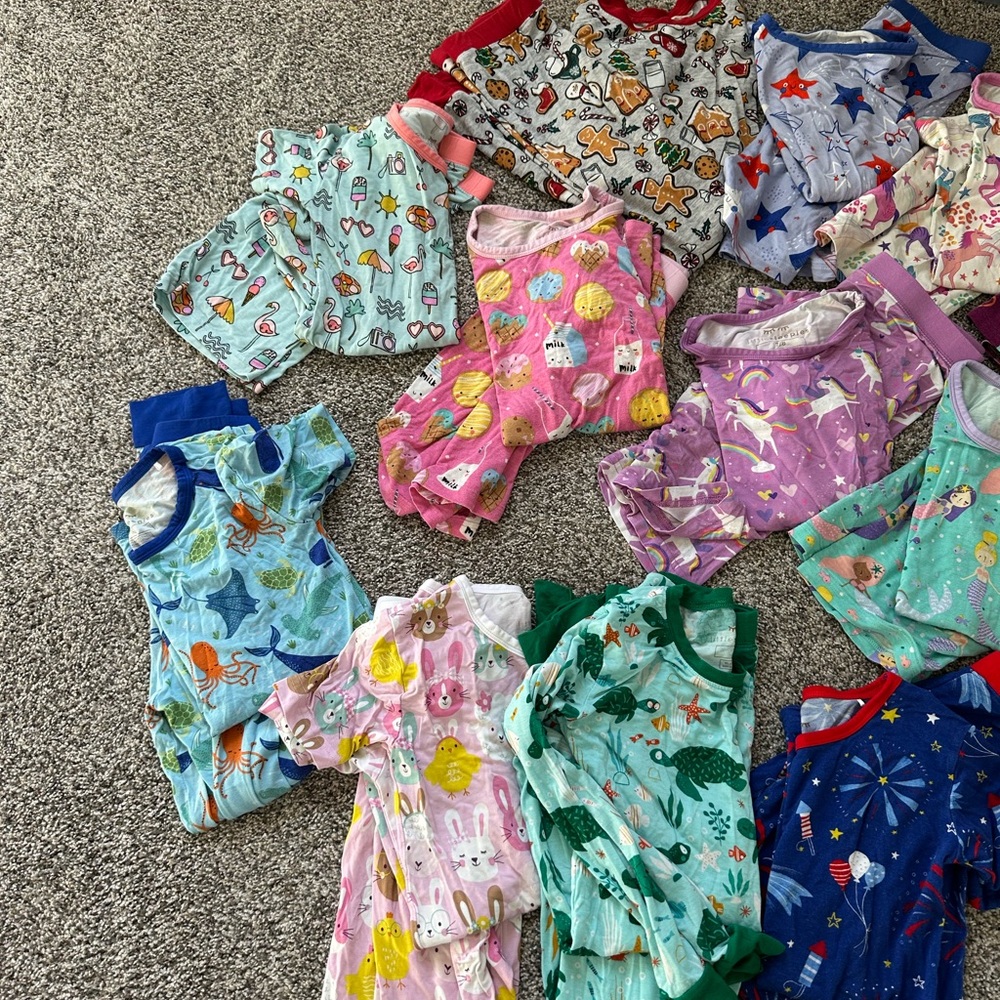 17 pair of 7/8 little sleepies pajamas